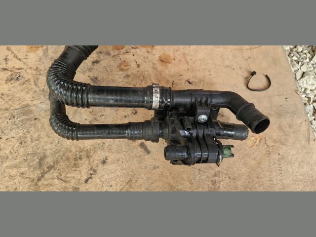 bontott CITROËN XSARA PICASSO Termosztátház Csővel