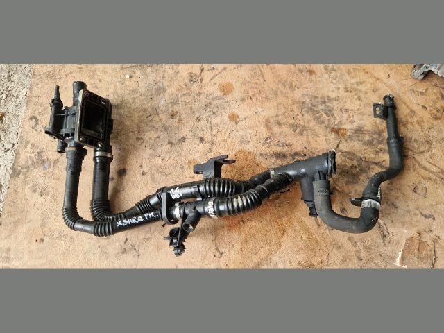 bontott CITROËN XSARA PICASSO Termosztátház Csővel