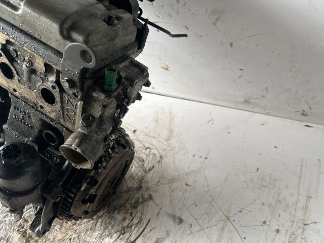 bontott CITROËN XSARA PICASSO Motor (Fűzött blokk hengerfejjel)