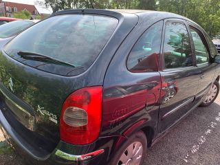 bontott CITROËN XSARA PICASSO Motor (Fűzött blokk hengerfejjel)