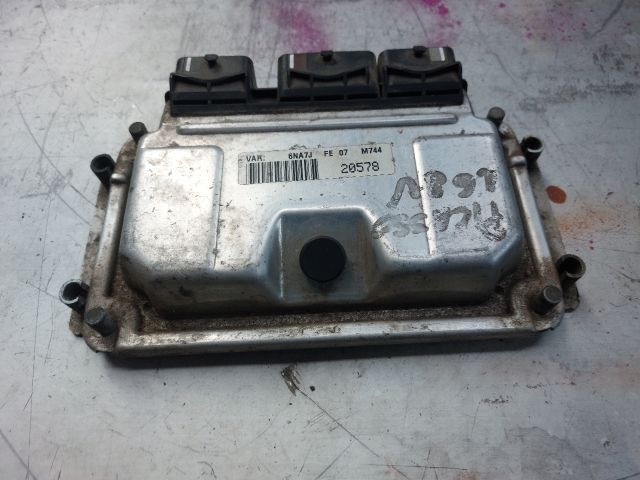 bontott CITROËN XSARA PICASSO Motorvezérlő