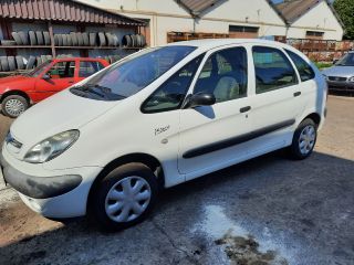 bontott CITROËN XSARA PICASSO Bal első Féknyereg Munkahengerrel