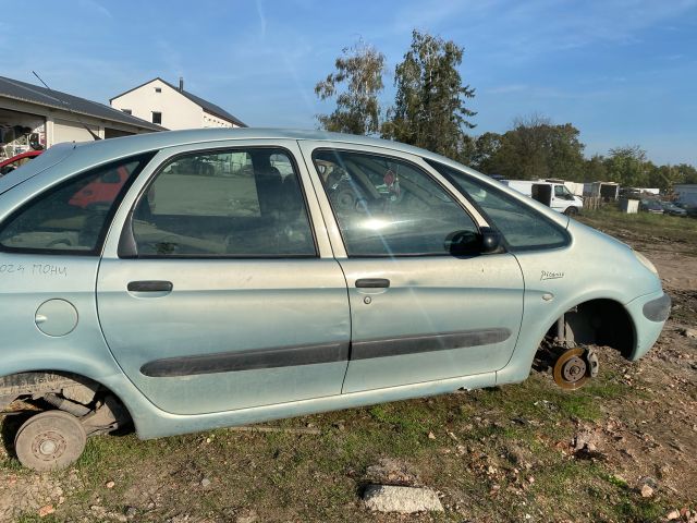 bontott CITROËN XSARA PICASSO Biztosítéktábla Motortér