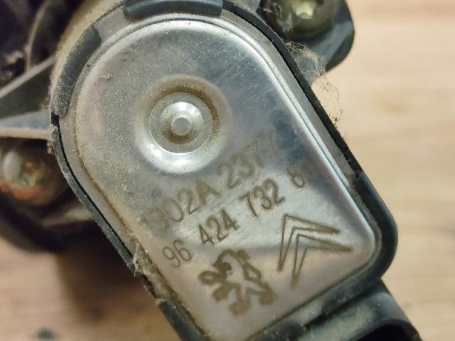 bontott CITROËN XSARA PICASSO Fojtószelep (Mechanikus)