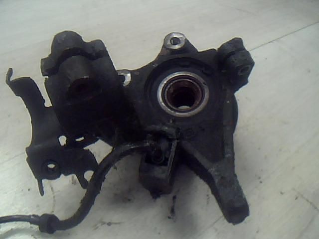 bontott CITROËN XSARA PICASSO Jobb első Csonkállvány Kerékaggyal