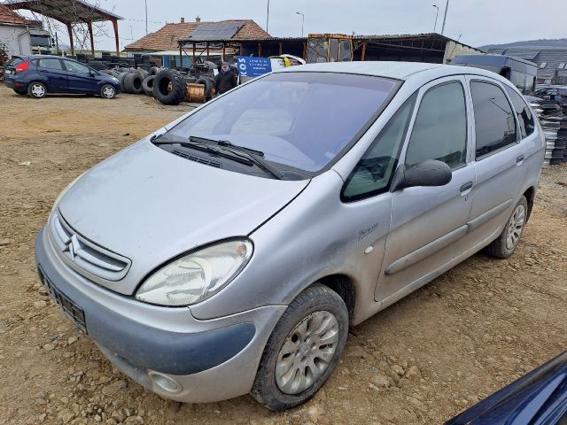 bontott CITROËN XSARA PICASSO Motor (Fűzött blokk hengerfejjel)