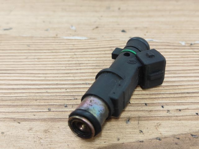 bontott CITROËN XSARA PICASSO Porlasztó (1 db)