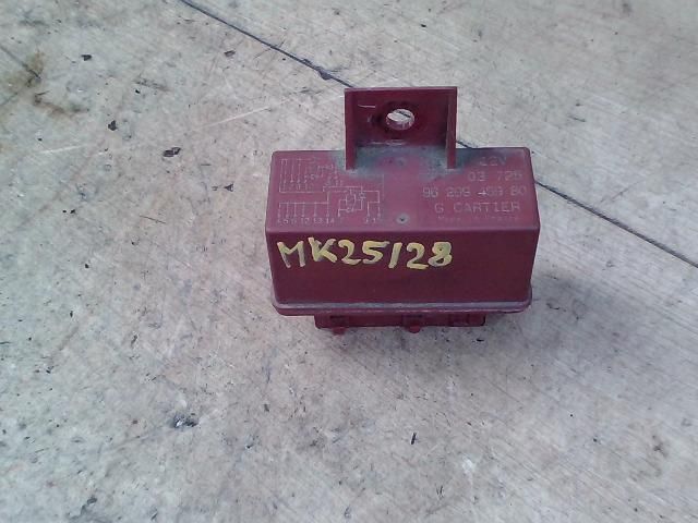 bontott CITROËN XSARA PICASSO Üzemanyag Szivattyú Relé