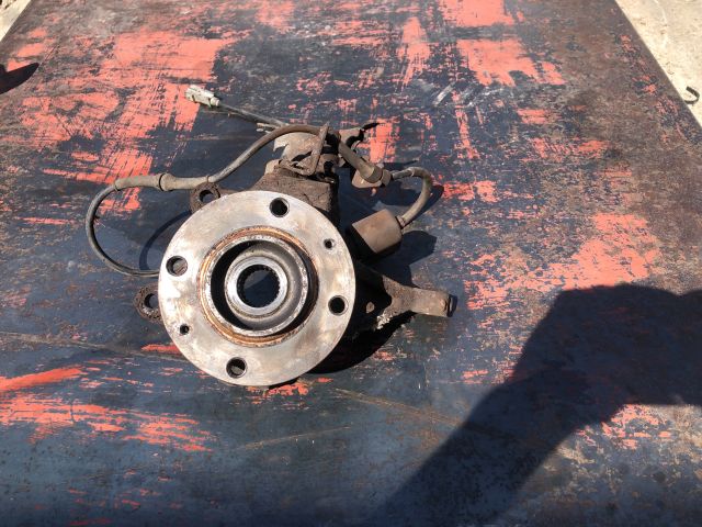 bontott CITROËN XSARA PICASSO Bal első Csonkállvány Kerékaggyal