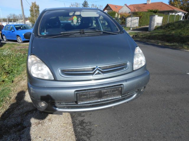 bontott CITROËN XSARA PICASSO Bal első Csonkállvány Kerékaggyal