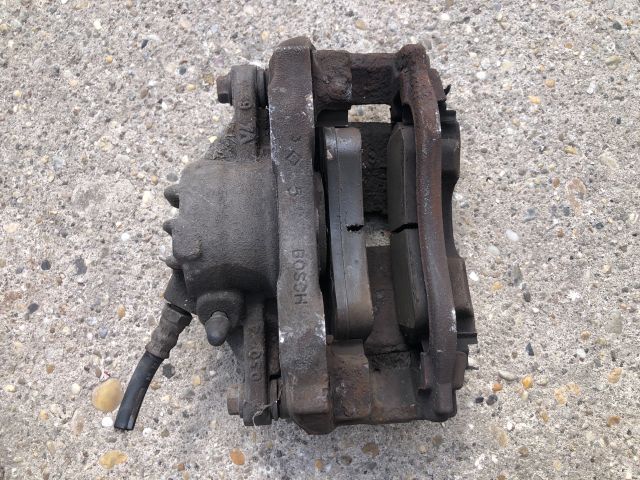 bontott CITROËN XSARA PICASSO Bal első Féknyereg Munkahengerrel