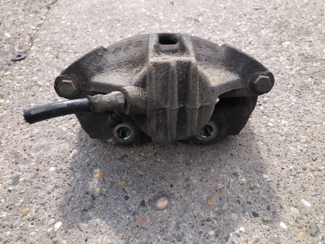 bontott CITROËN XSARA PICASSO Bal első Féknyereg Munkahengerrel