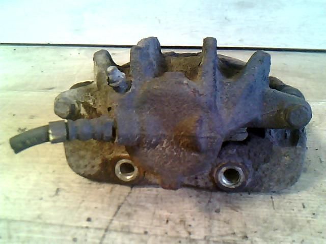 bontott CITROËN XSARA PICASSO Bal első Féknyereg Munkahengerrel