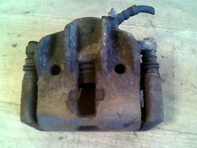 bontott CITROËN XSARA PICASSO Bal első Féknyereg Munkahengerrel