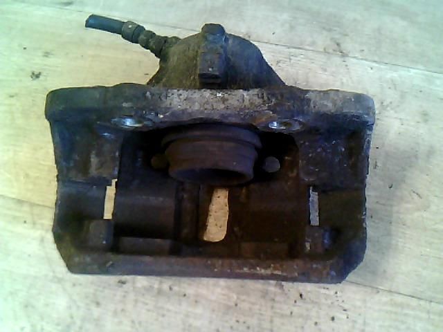 bontott CITROËN XSARA PICASSO Bal első Féknyereg Munkahengerrel