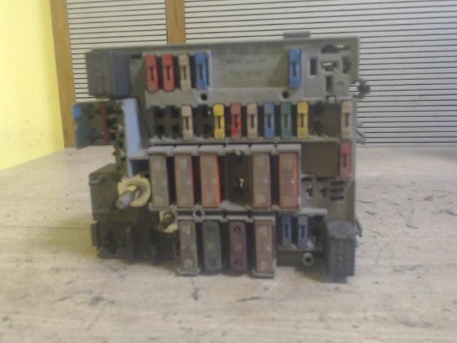 bontott CITROËN XSARA PICASSO Biztosítéktábla Motortér