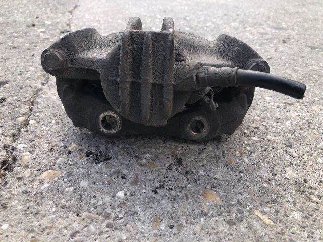 bontott CITROËN XSARA PICASSO Jobb első Féknyereg Munkahengerrel