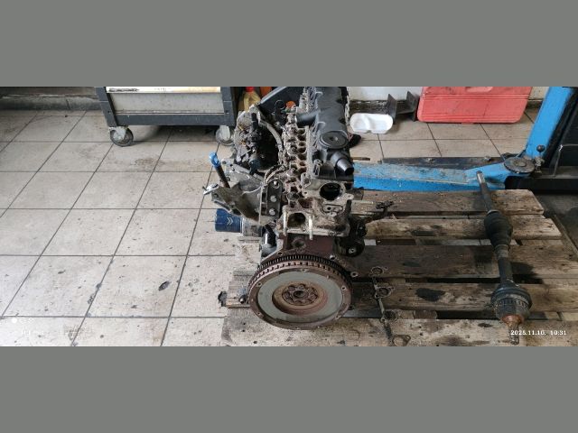 bontott CITROËN XSARA PICASSO Motor (Fűzött blokk hengerfejjel)
