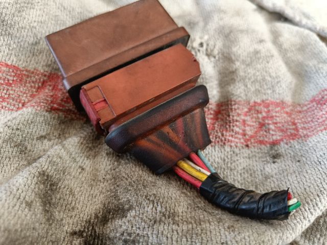 bontott CITROËN XSARA PICASSO Üzemanyag Szivattyú Relé