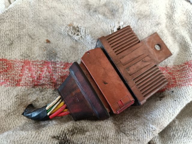 bontott CITROËN XSARA PICASSO Üzemanyag Szivattyú Relé