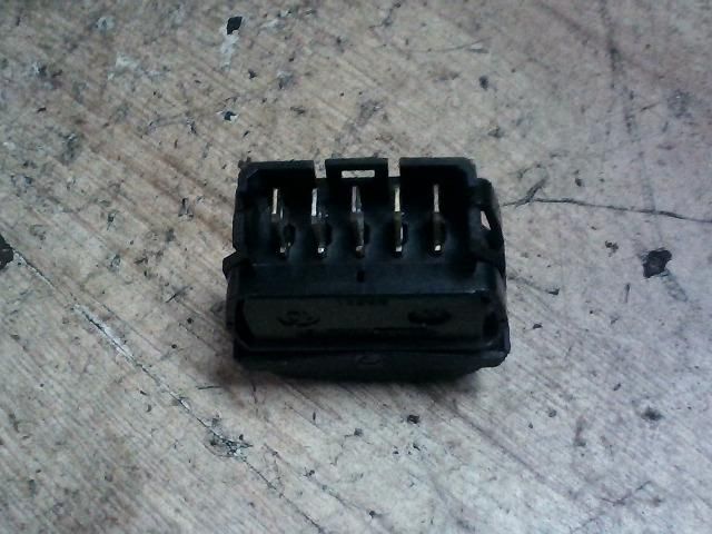 bontott CITROËN XSARA PICASSO Ablakemelő Kapcsoló (Pozíciófüggetlen)