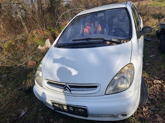 bontott CITROËN XSARA PICASSO Bal első Ajtó (Részeivel)