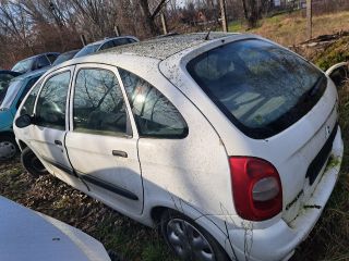 bontott CITROËN XSARA PICASSO Bal első Ajtó (Részeivel)