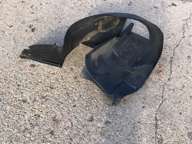 bontott CITROËN XSARA PICASSO Bal első Dobbetét (Kerékjárati, Műanyag)