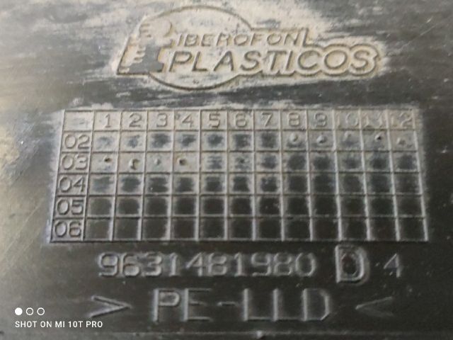 bontott CITROËN XSARA PICASSO Bal első Dobbetét (Kerékjárati, Műanyag)