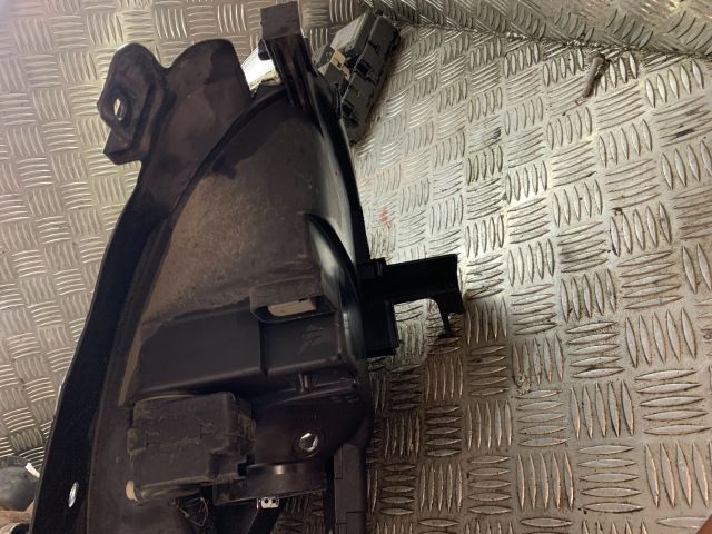 bontott CITROËN XSARA PICASSO Bal Fényszóró