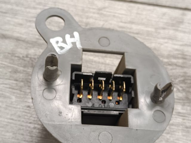 bontott CITROËN XSARA PICASSO Bal hátsó Ablakemelő Kapcsoló