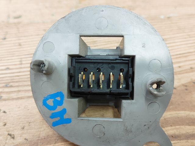 bontott CITROËN XSARA PICASSO Bal hátsó Ablakemelő Kapcsoló