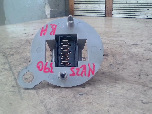 bontott CITROËN XSARA PICASSO Bal hátsó Ablakemelő Kapcsoló