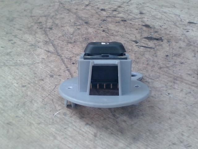 bontott CITROËN XSARA PICASSO Bal hátsó Ablakemelő Kapcsoló