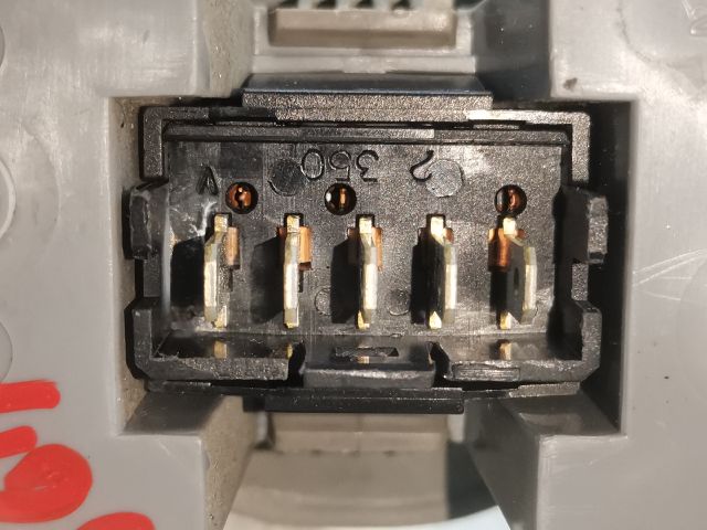 bontott CITROËN XSARA PICASSO Bal hátsó Ablakemelő Kapcsoló