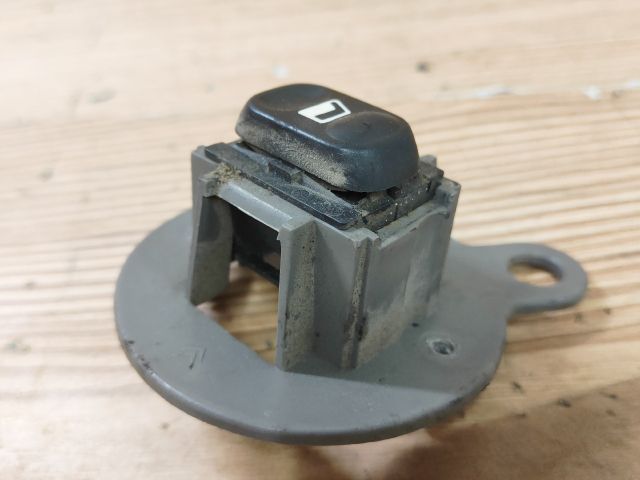 bontott CITROËN XSARA PICASSO Bal hátsó Ablakemelő Kapcsoló