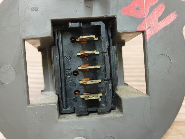 bontott CITROËN XSARA PICASSO Bal hátsó Ablakemelő Kapcsoló