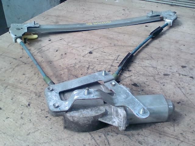 bontott CITROËN XSARA PICASSO Bal hátsó Ablakemelő Szerkezet (Elektromos)