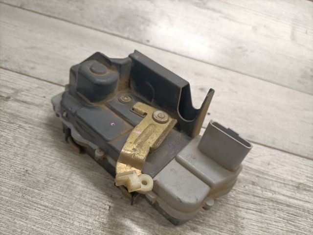 bontott CITROËN XSARA PICASSO Bal hátsó Ajtózár