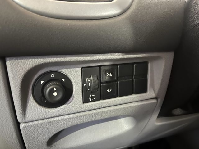 bontott CITROËN XSARA PICASSO Bal hátsó Dobbetét (Kerékjárati, Műanyag)