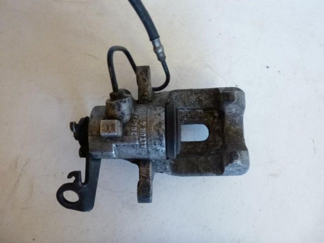 bontott CITROËN XSARA PICASSO Bal hátsó Féknyereg Munkahengerrel