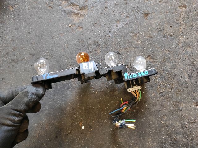 bontott CITROËN XSARA PICASSO Bal Hátsó Lámpa Foglalat