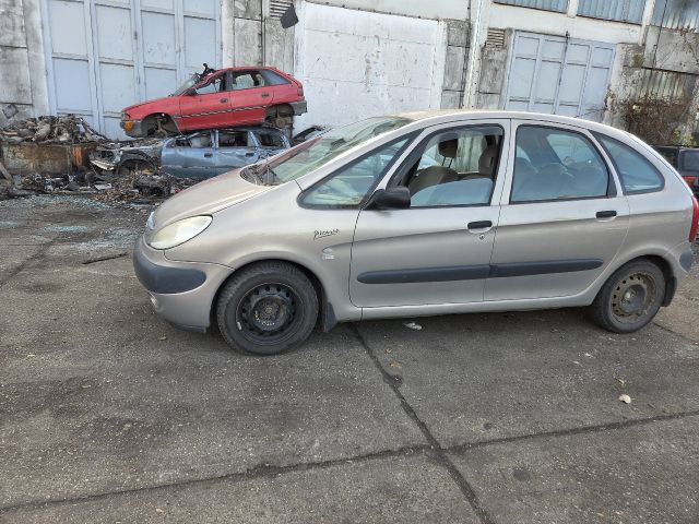 bontott CITROËN XSARA PICASSO Bal Hátsó Lámpa