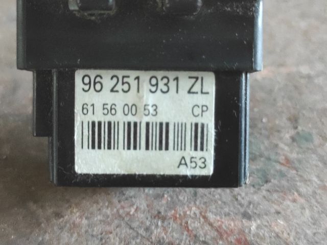 bontott CITROËN XSARA PICASSO Bal Kormánykapcsoló Irányjelző