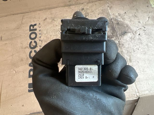 bontott CITROËN XSARA PICASSO Bal Kormánykapcsoló Irányjelző