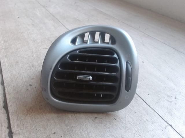 bontott CITROËN XSARA PICASSO Bal Szellőző