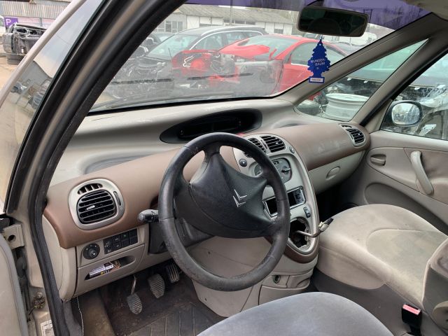 bontott CITROËN XSARA PICASSO Beltér Világítás Első