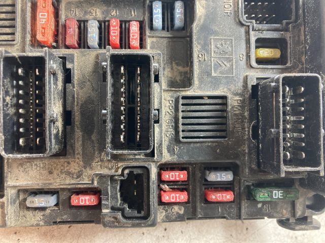 bontott CITROËN XSARA PICASSO Biztosítéktábla Doboz