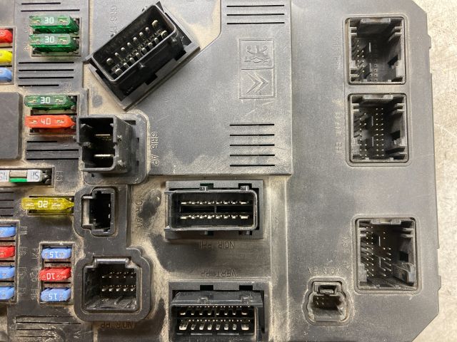 bontott CITROËN XSARA PICASSO Biztosítéktábla Doboz