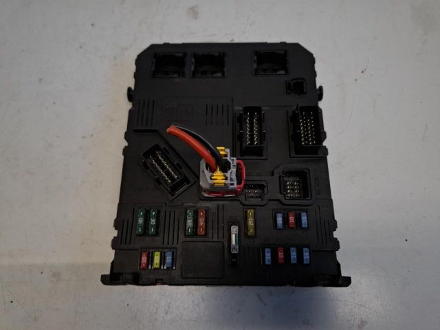 bontott CITROËN XSARA PICASSO Biztosítéktábla Motortér